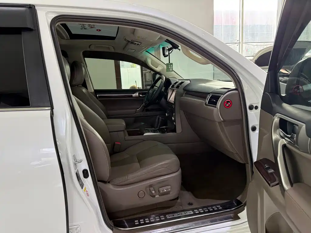 Lexus GX — миниатюра 9