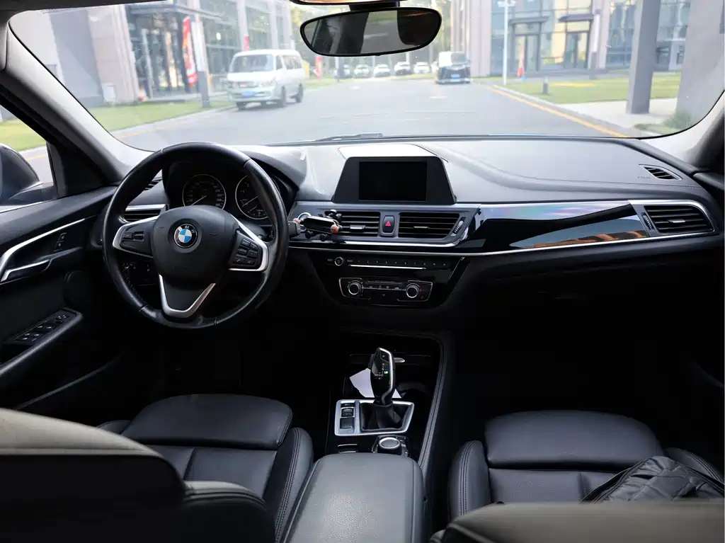 BMW 1 Series — миниатюра 13