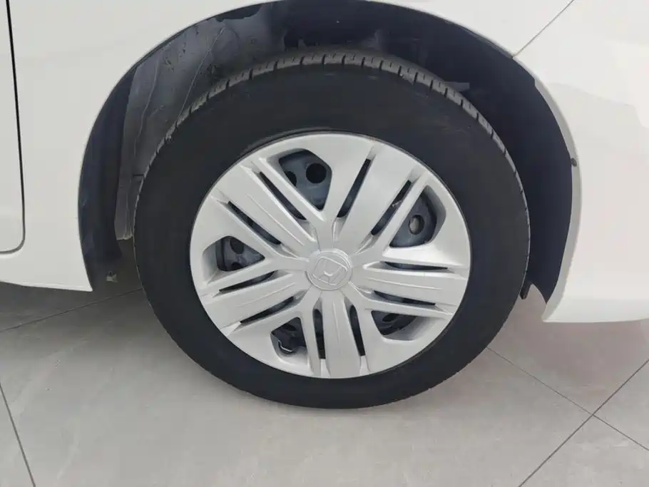 Honda Fit — миниатюра 6