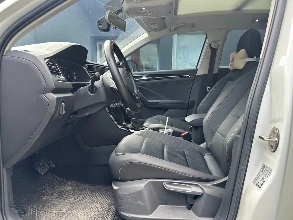 Volkswagen T-Roc 2021 280TSI DSG Comfort Smart Connect