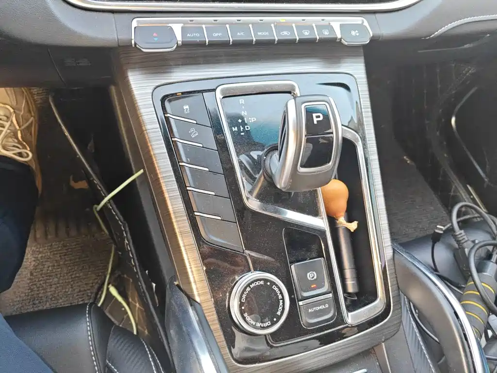Geely Boyue — миниатюра 10