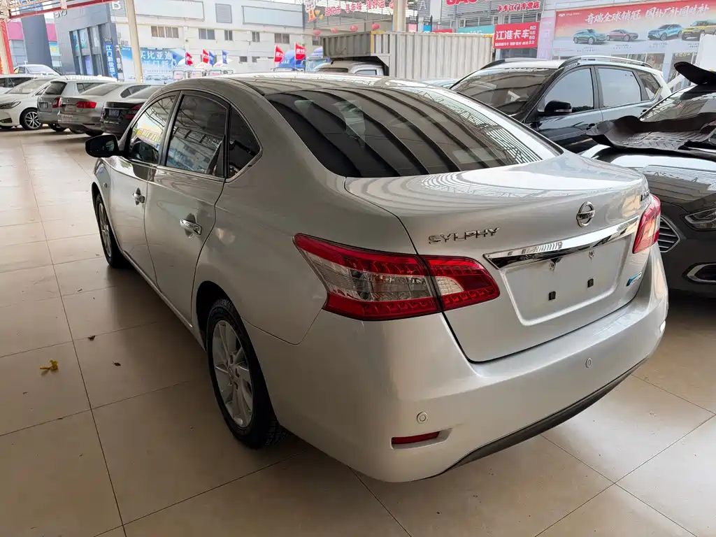 Nissan Sylphy — миниатюра 11