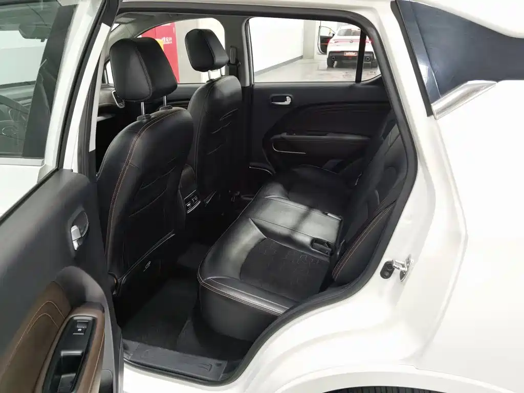 Aion Trumpchi GE3 — миниатюра 15