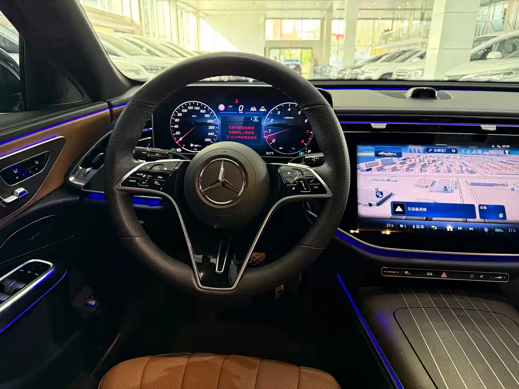 Mercedes-Benz E-Class — миниатюра 14