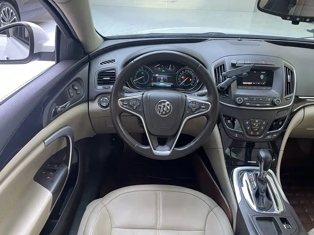 Buick Regal — миниатюра 8
