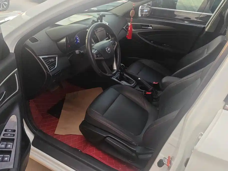 Changan Eado — миниатюра 9