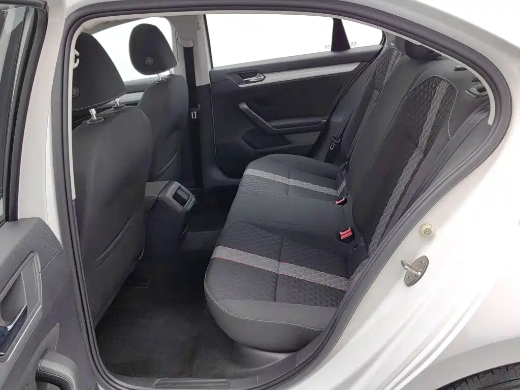 Volkswagen Lamando — миниатюра 15