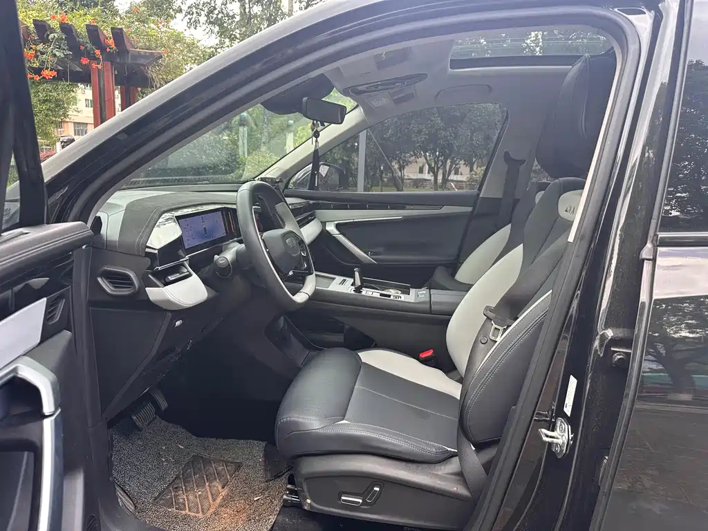 Geely Boyue L — миниатюра 11