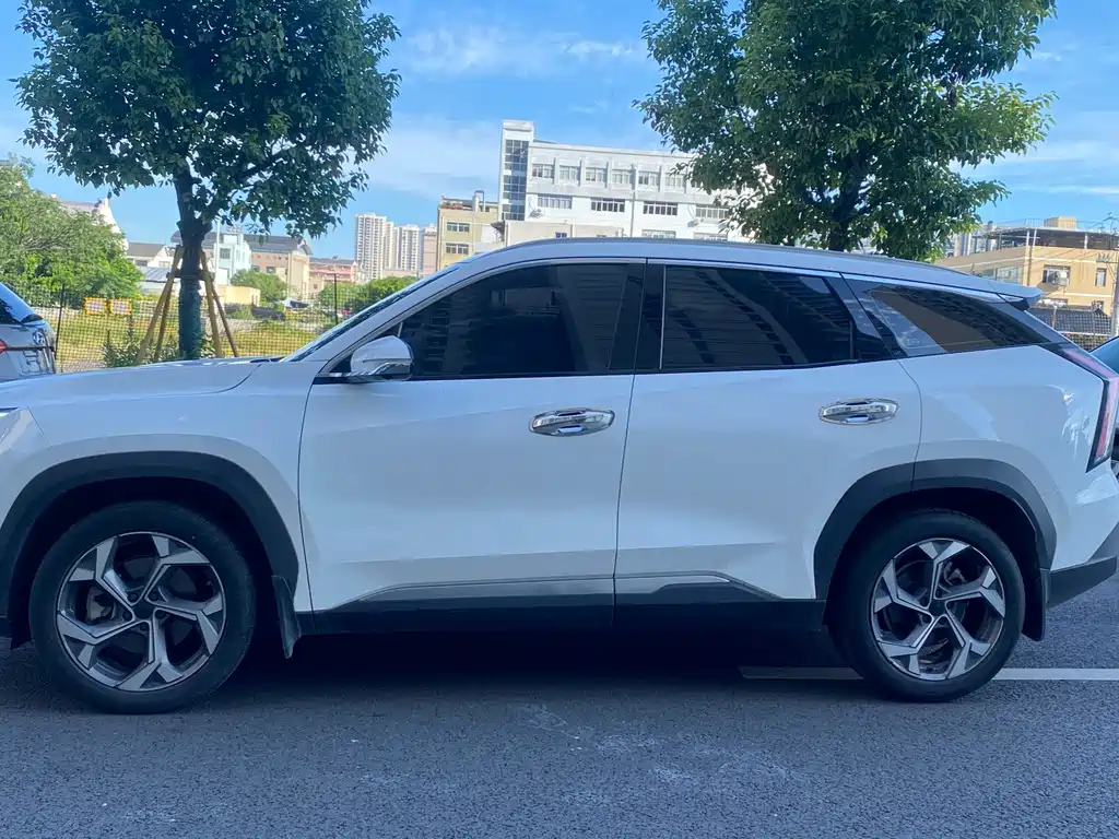 Geely Boyue L — миниатюра 10