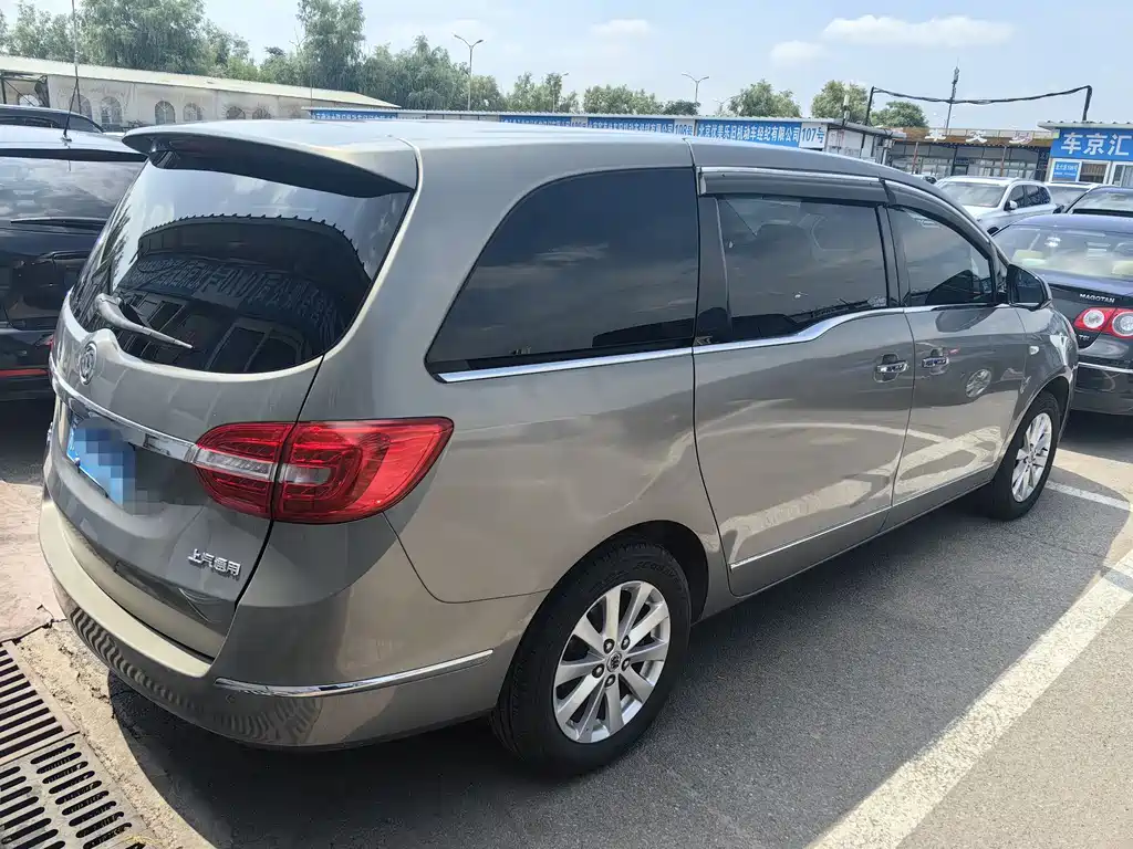 Buick GL8 2017 25S Luxury V