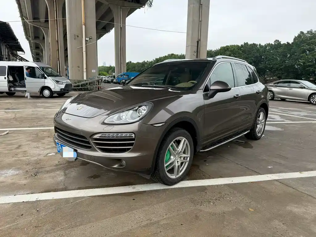Porsche Cayenne 2014