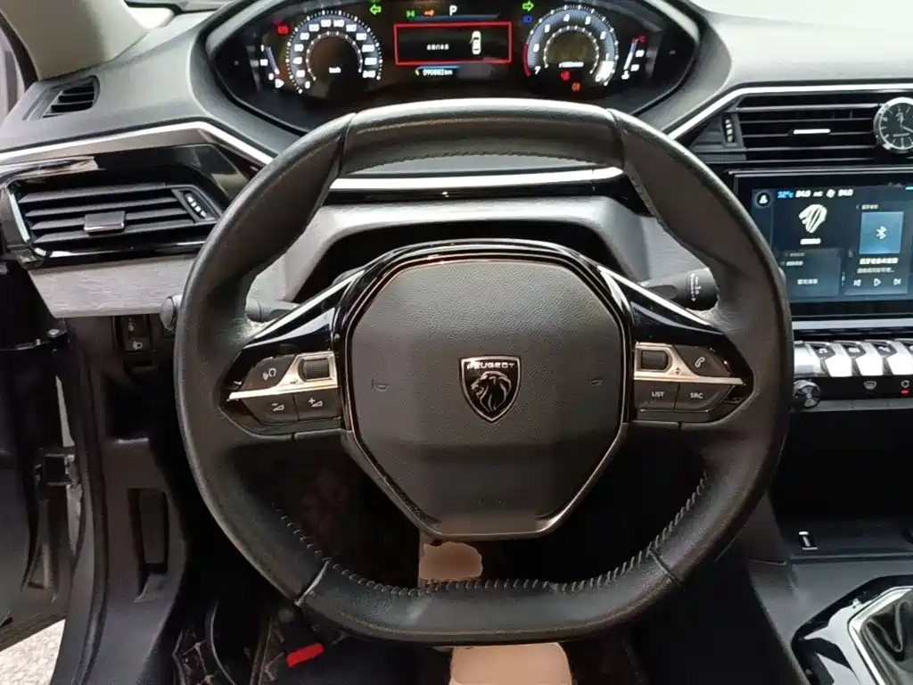 Peugeot 408 — миниатюра 11