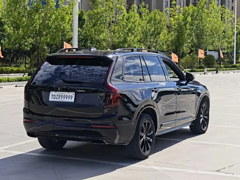 Volvo XC90 — миниатюра 6