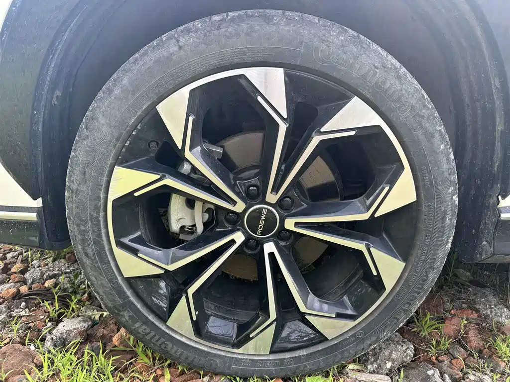 Roewe RX5 — миниатюра 15