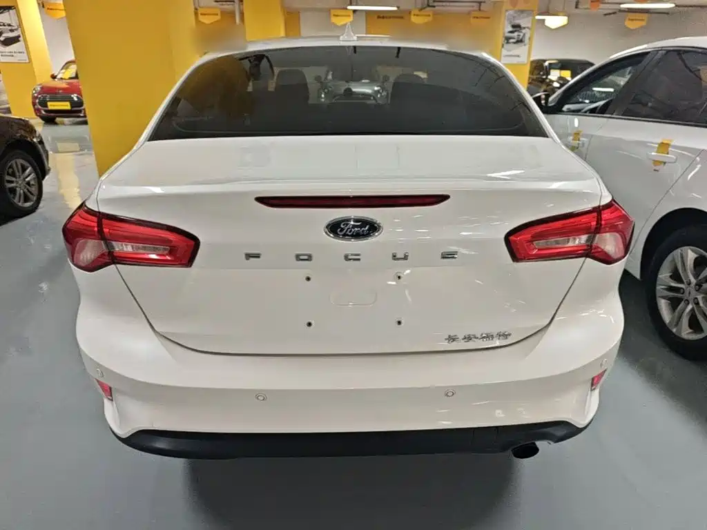 Ford Focus — миниатюра 6