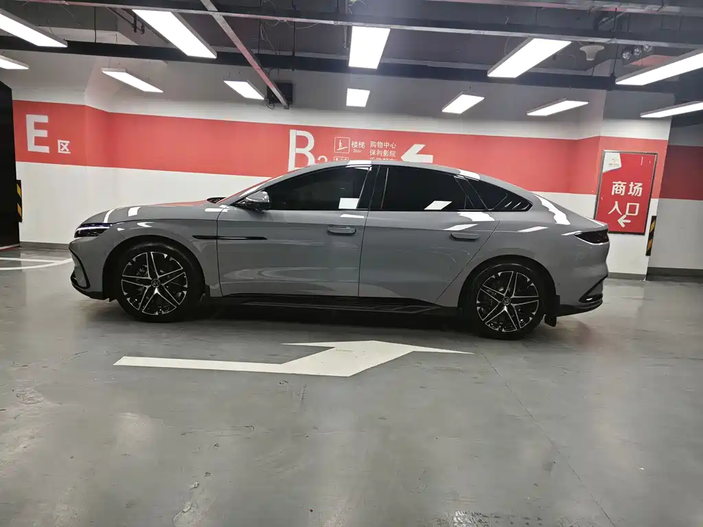 BYD Han 2025 EV 605KM Luxury