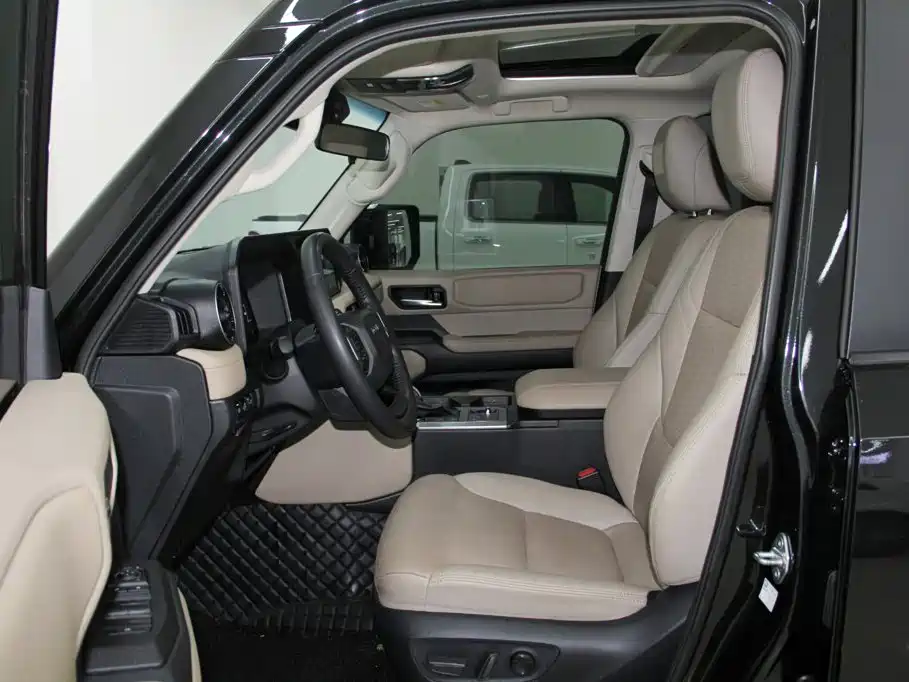 Toyota Prado — миниатюра 7