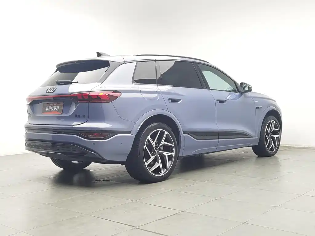Audi Q6L e-tron — миниатюра 2