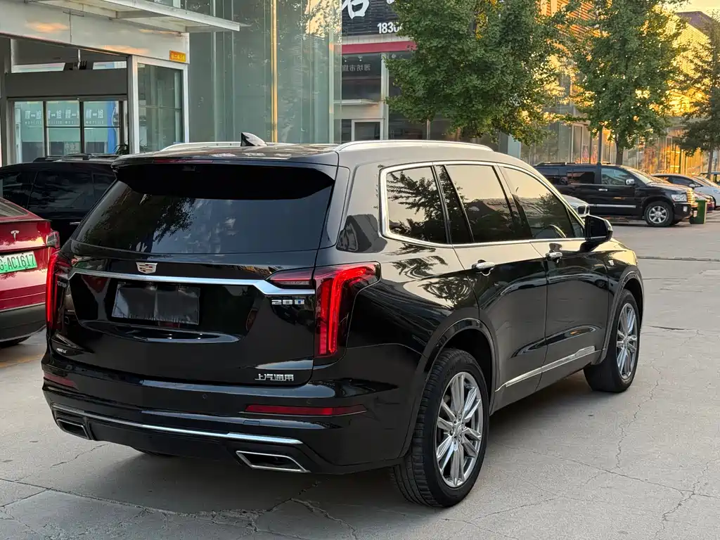 Cadillac XT6 — миниатюра 9