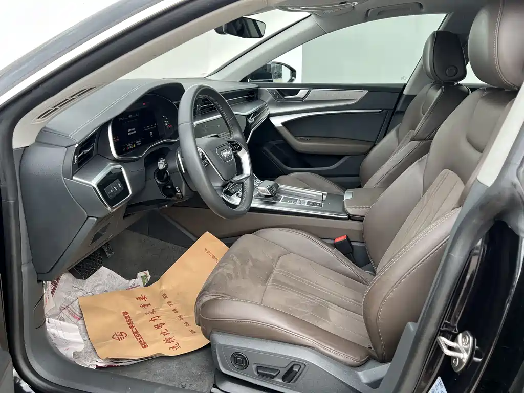 Audi A7L — миниатюра 3