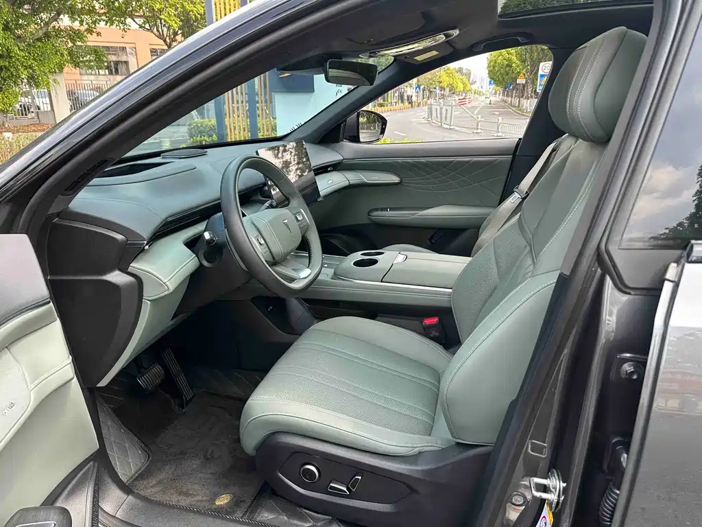 Changan Deepal DARK BLUE S07