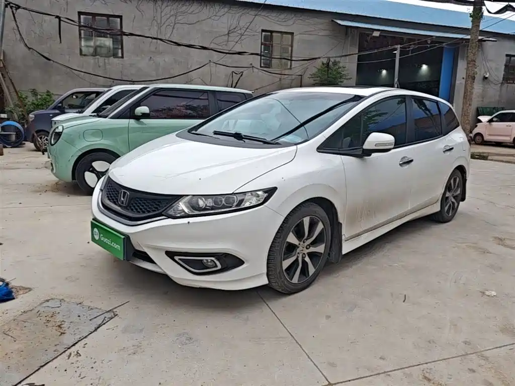 Honda Jade 2015