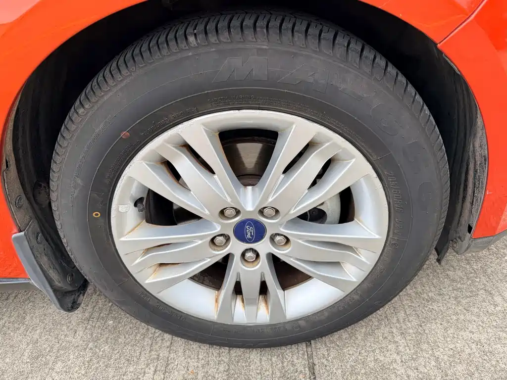 Ford Focus 2012 1.6L AT Comfort