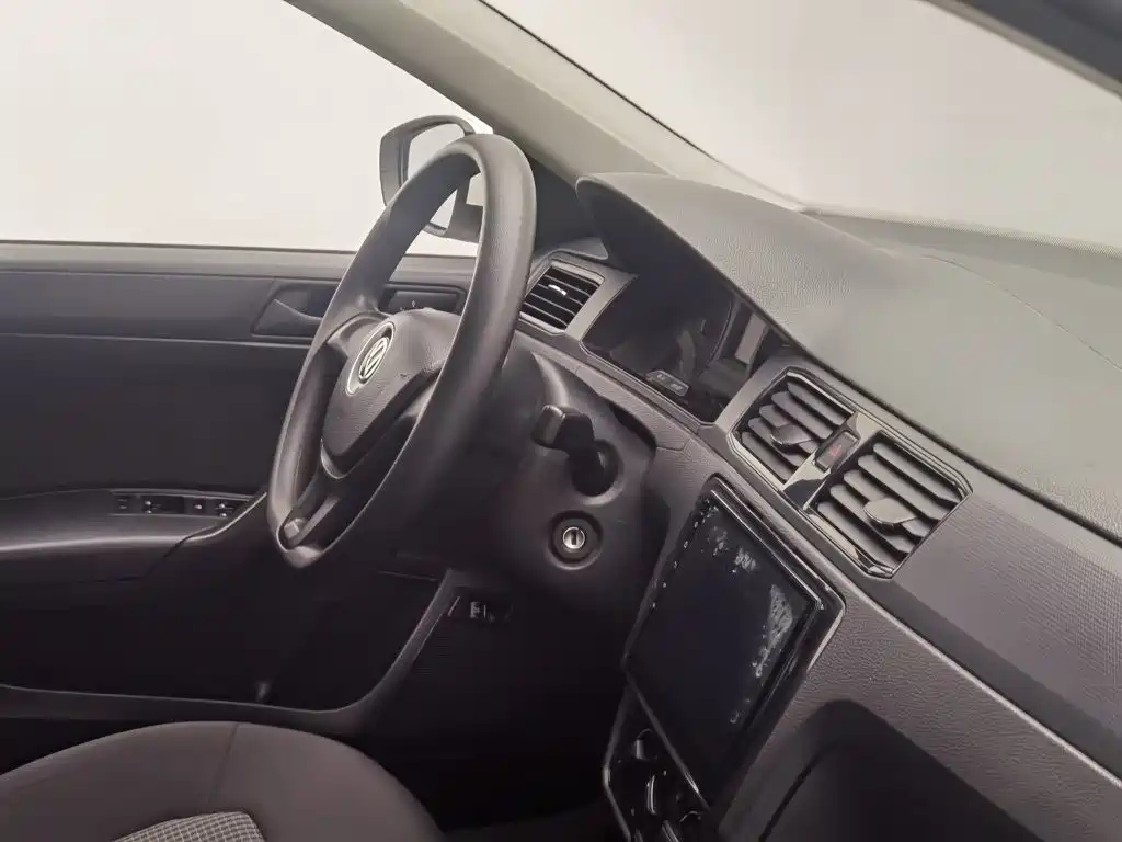 Volkswagen Santana — миниатюра 22