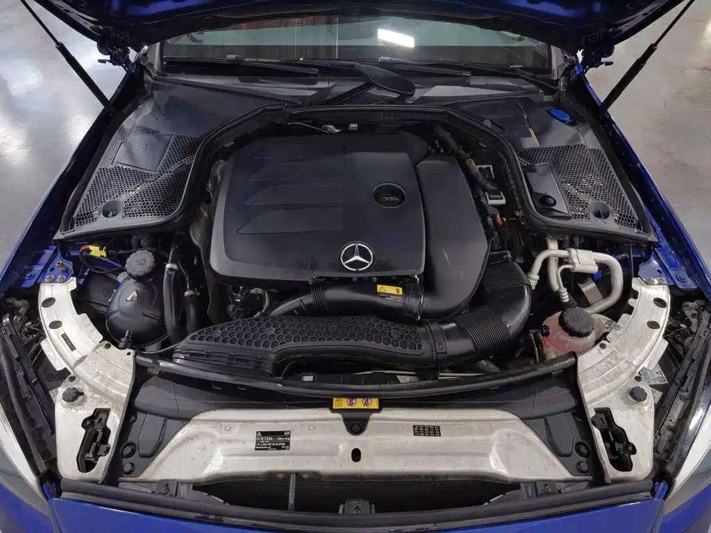 Mercedes-Benz C-Class — миниатюра 6