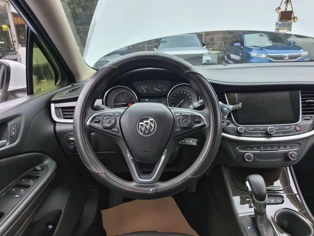 Buick Verano — миниатюра 11
