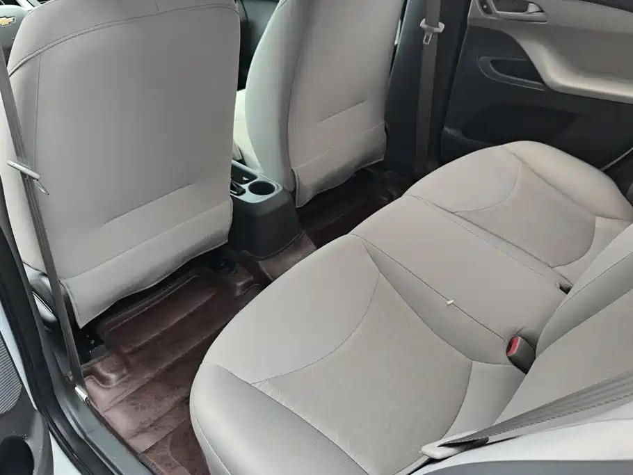 Chevrolet Sail — миниатюра 11