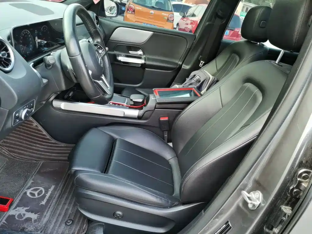 Mercedes-Benz GLB — миниатюра 15