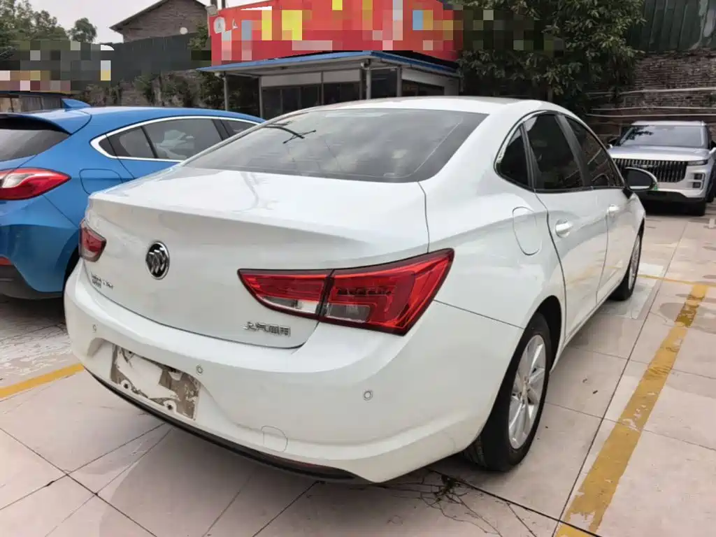Buick Verano — миниатюра 7