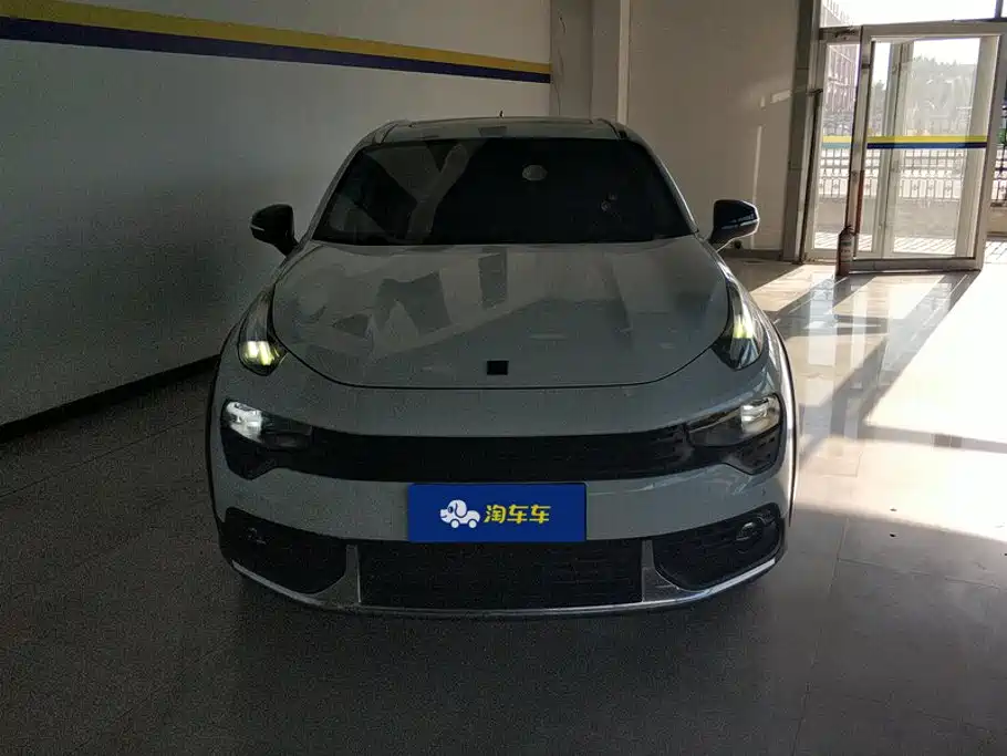 Lynk & Co 02 — миниатюра 2