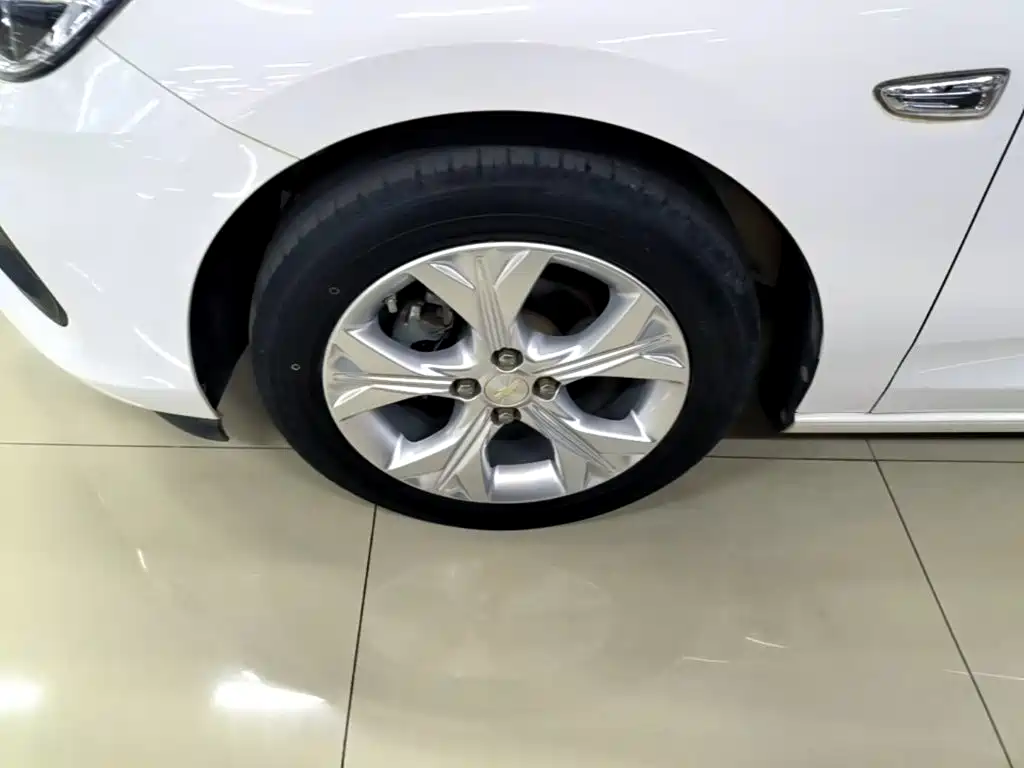 Chevrolet Cavalier — миниатюра 23