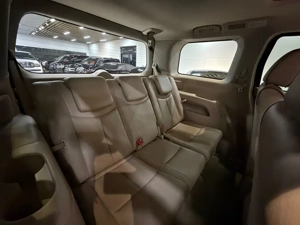 Nissan Quest — миниатюра 26