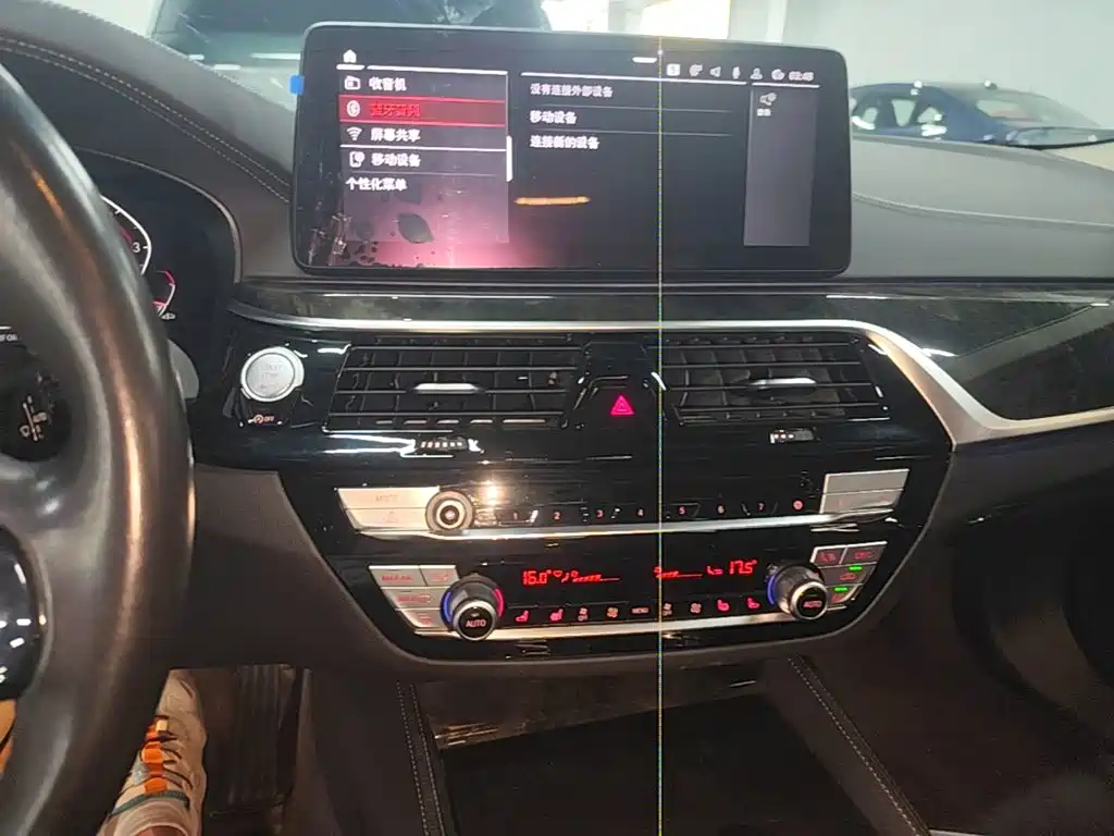BMW 5 Series — миниатюра 13