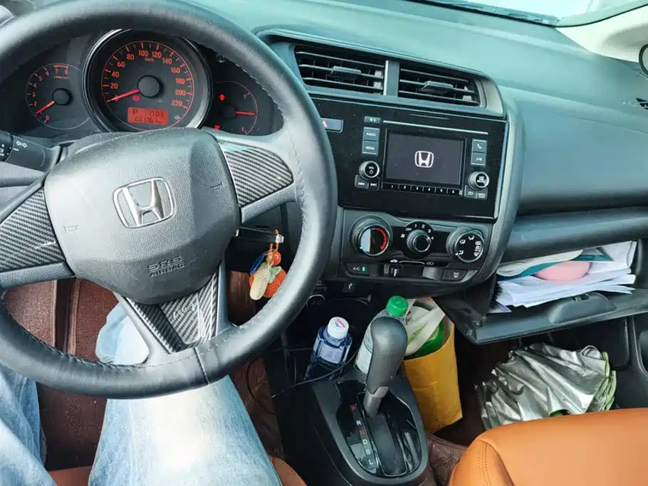 Honda Fit — миниатюра 12