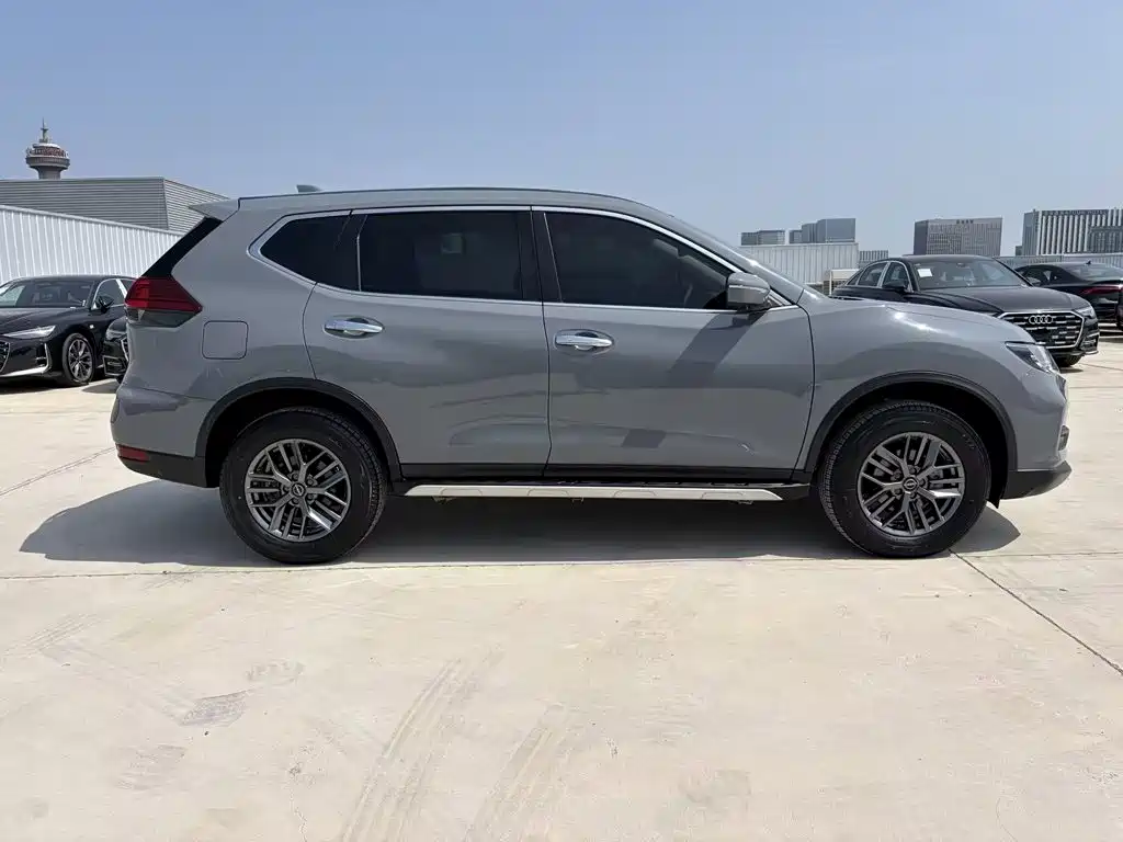 Nissan X-Trail 2025 2.0L Lead