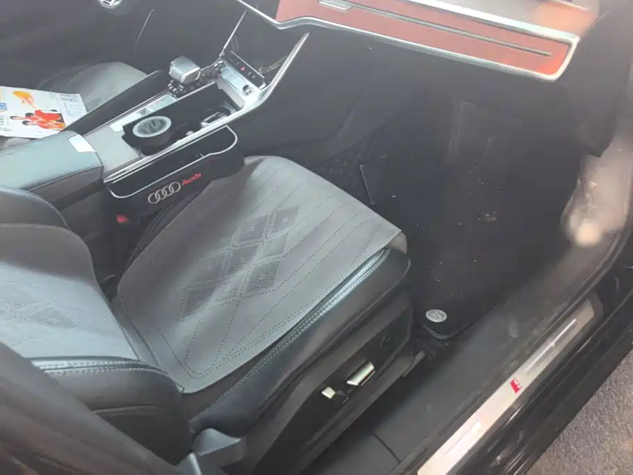 Audi A6L — миниатюра 8