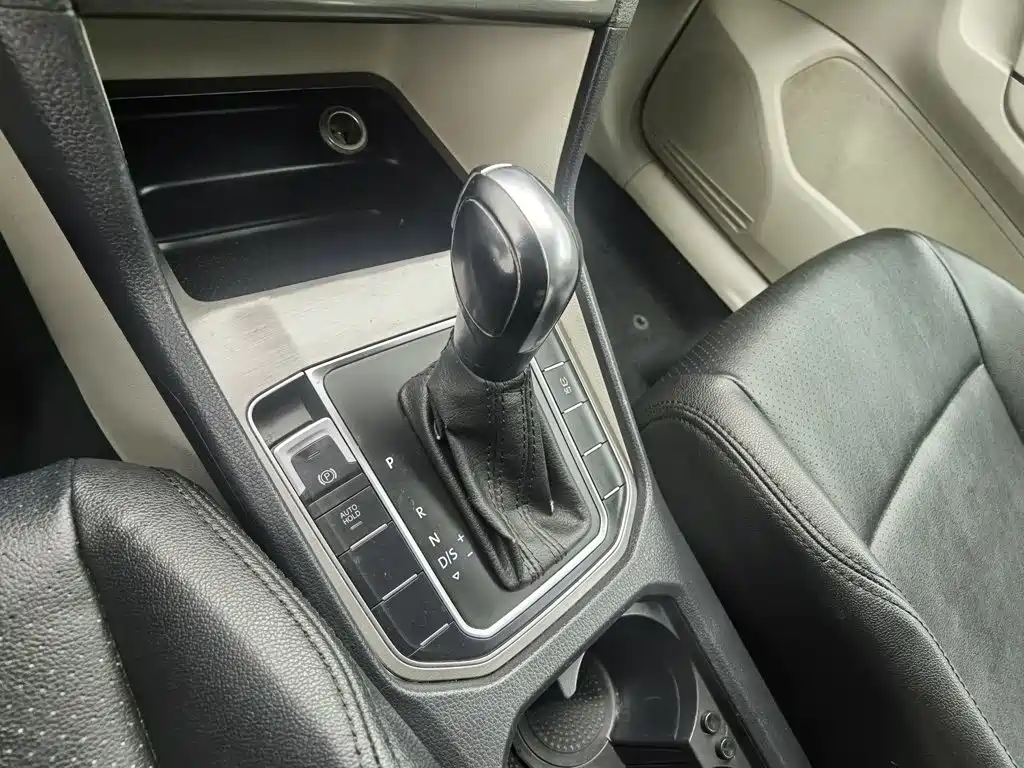 Volkswagen Golf Sportsvan — миниатюра 13