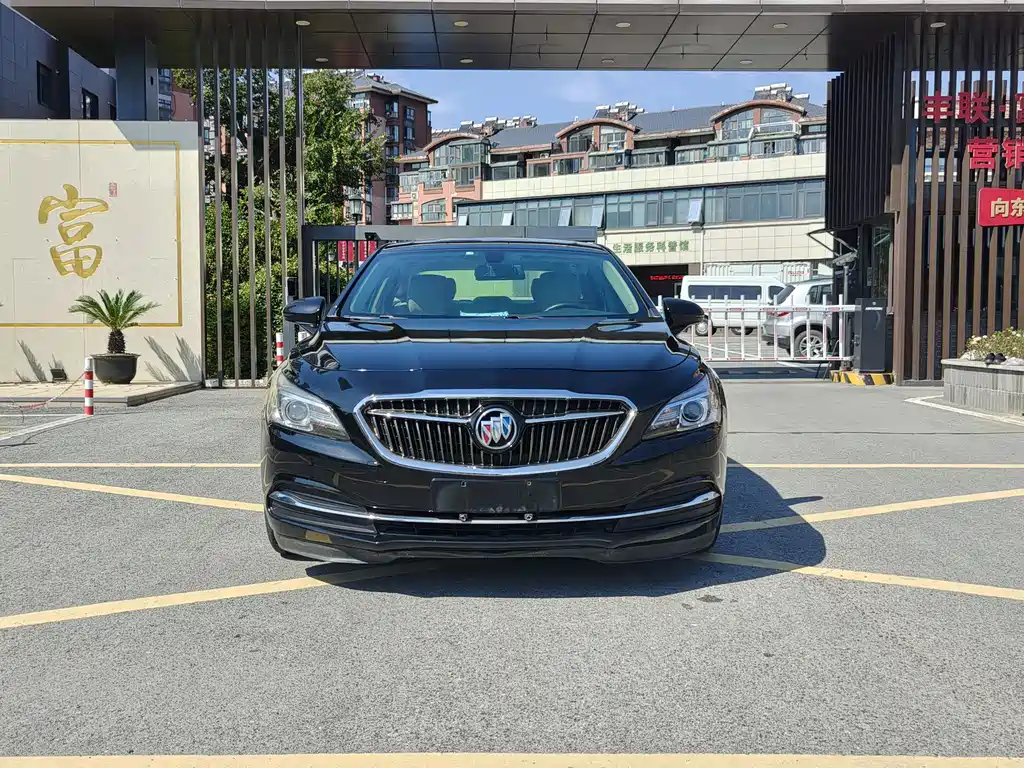 Buick LaCrosse — миниатюра 3