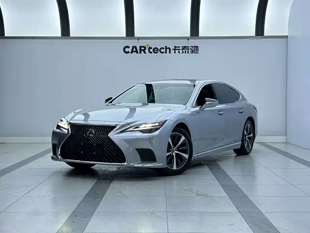 2022 Lexus LS