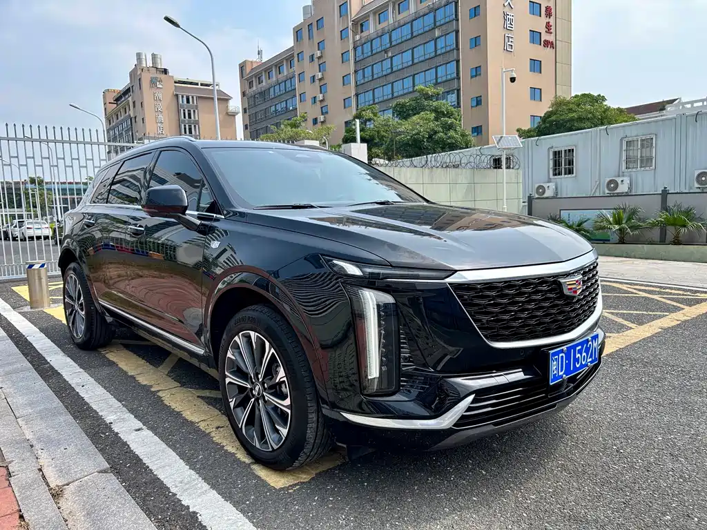 Cadillac XT5 — миниатюра 3