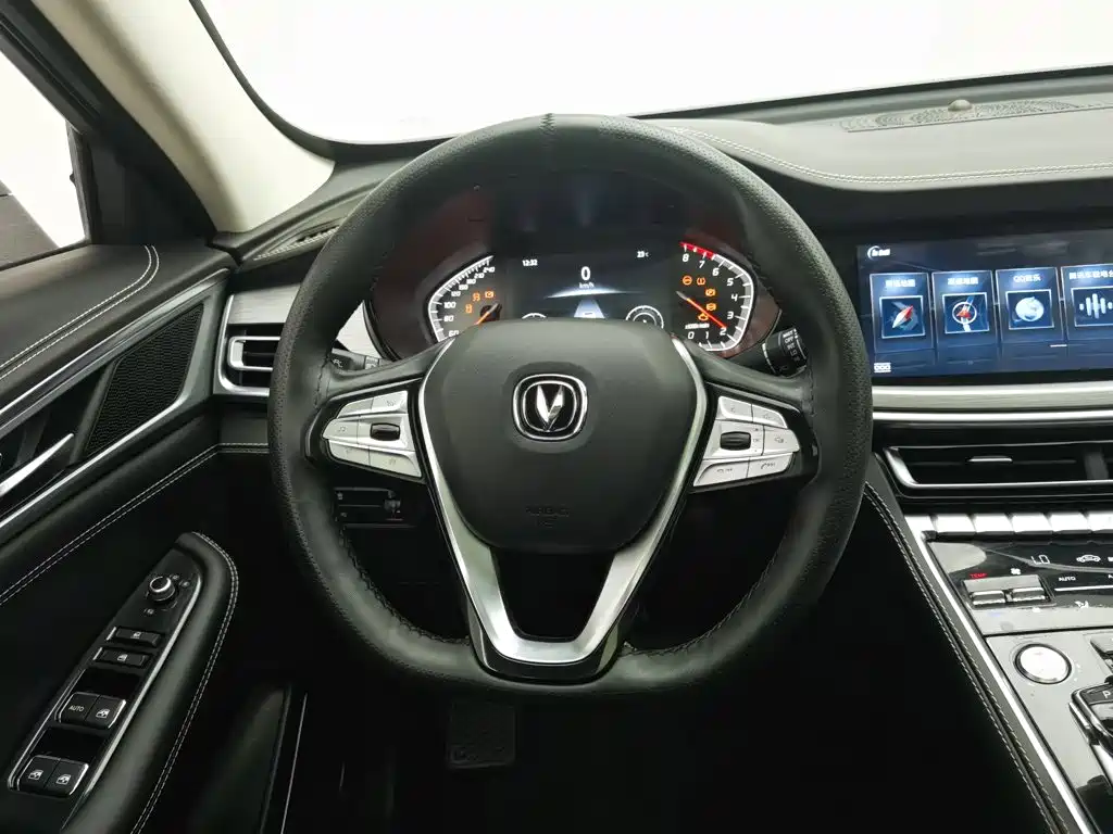 Changan CS85 COUPE — миниатюра 11
