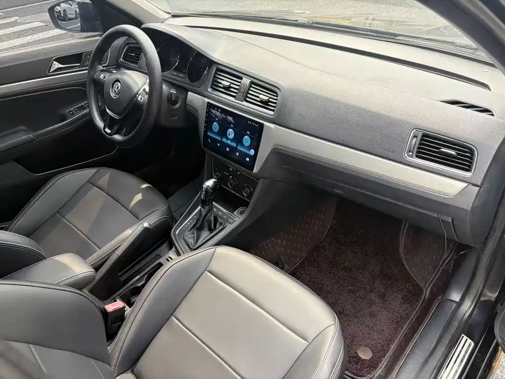 Volkswagen Lavida — миниатюра 13