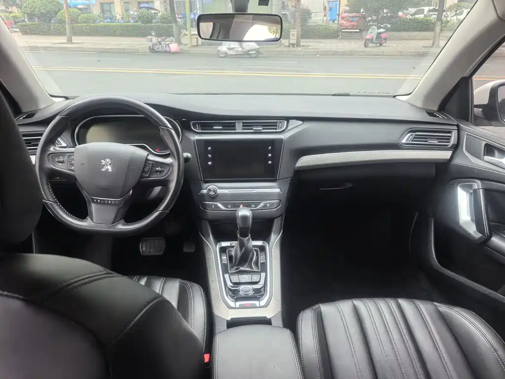 Peugeot 408 — миниатюра 11
