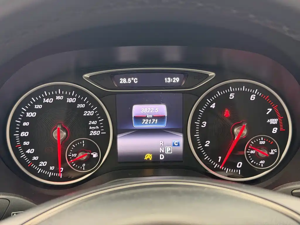 Mercedes-Benz A-Class (Import) — миниатюра 9