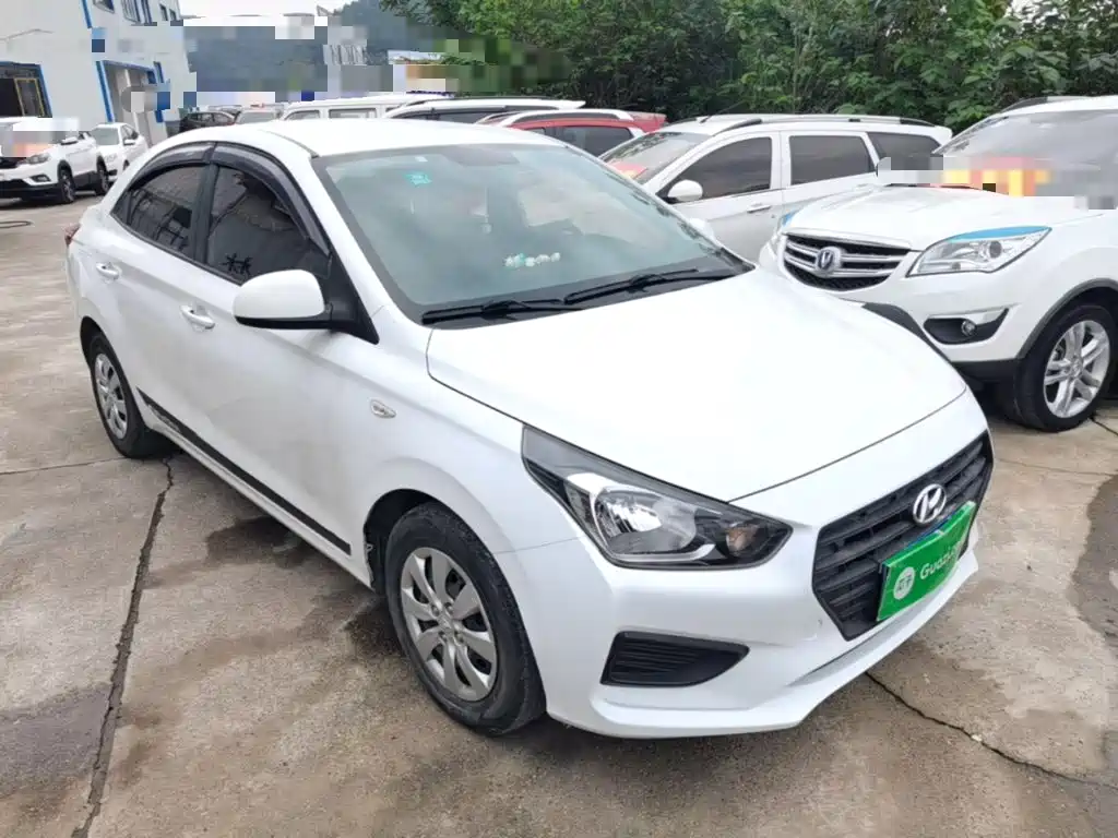 Hyundai Verna — миниатюра 4