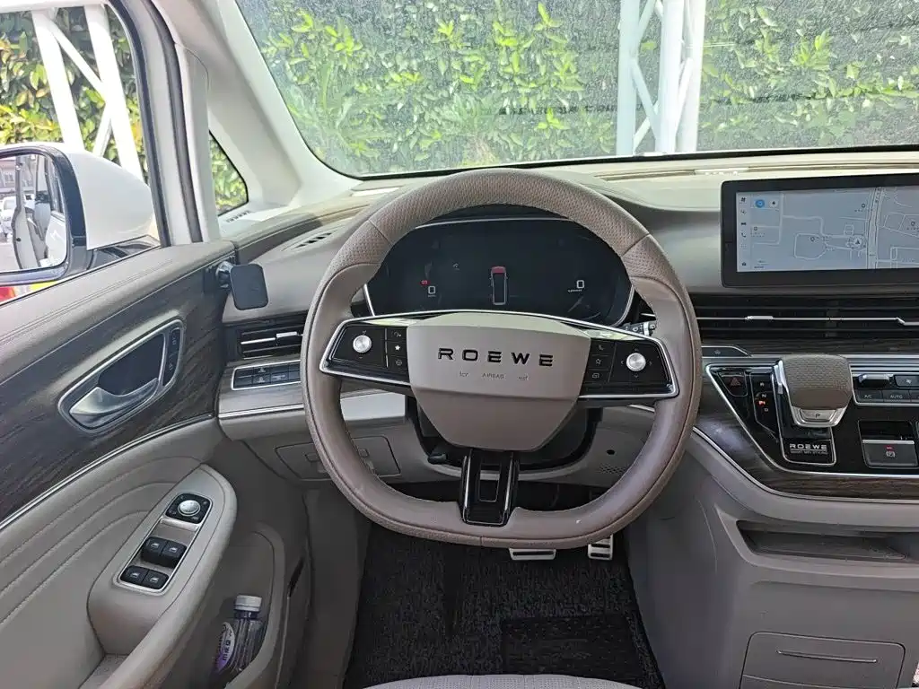 Roewe iMAX8 New Energy — миниатюра 11